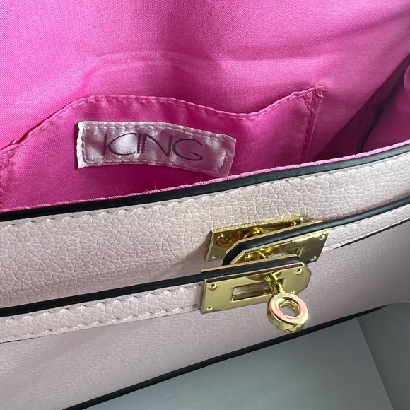 Icing Pink Purse - Picture 7 of 11